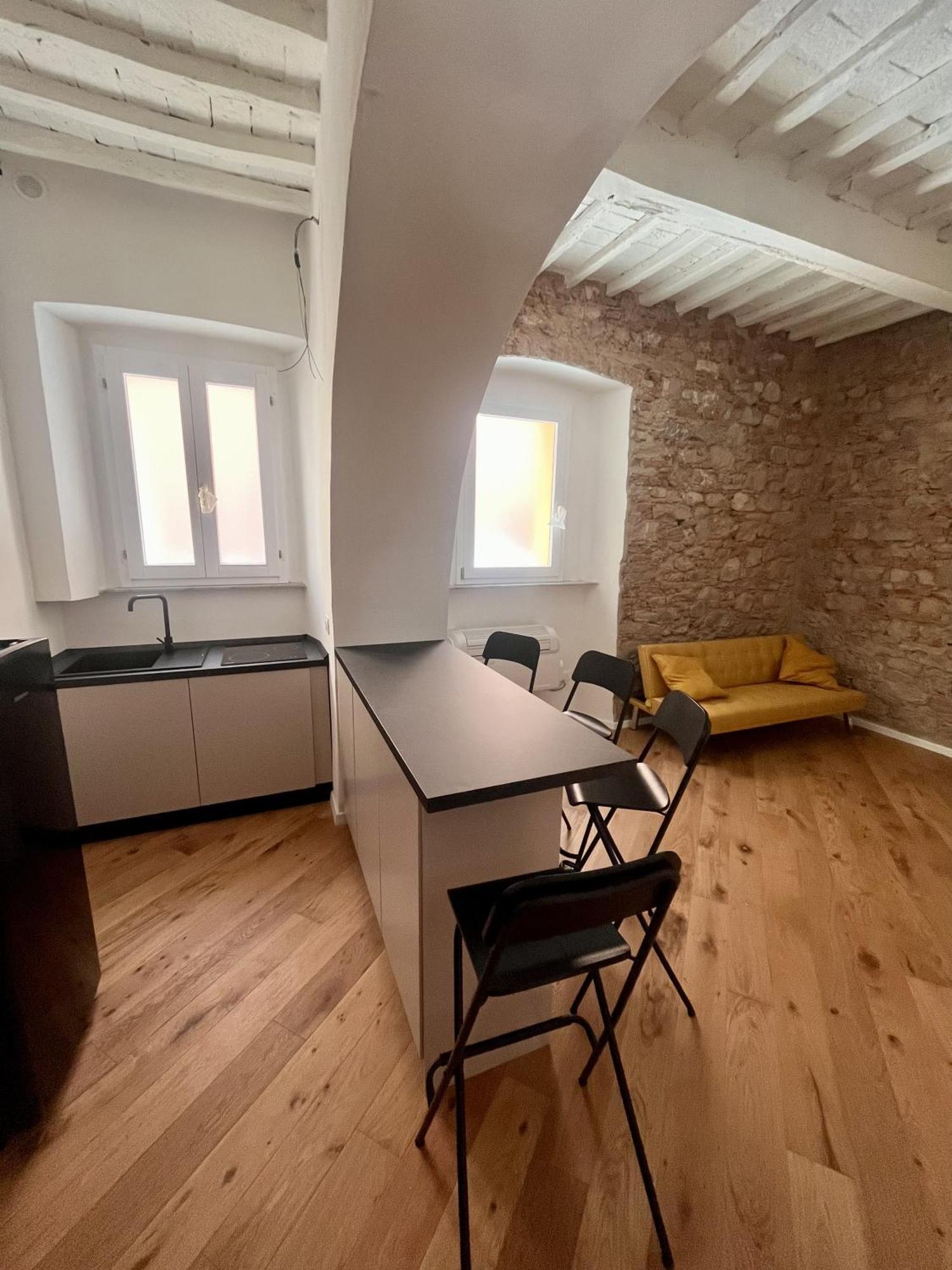 Luxury Apartment Centro Storico Piombino Exterior foto