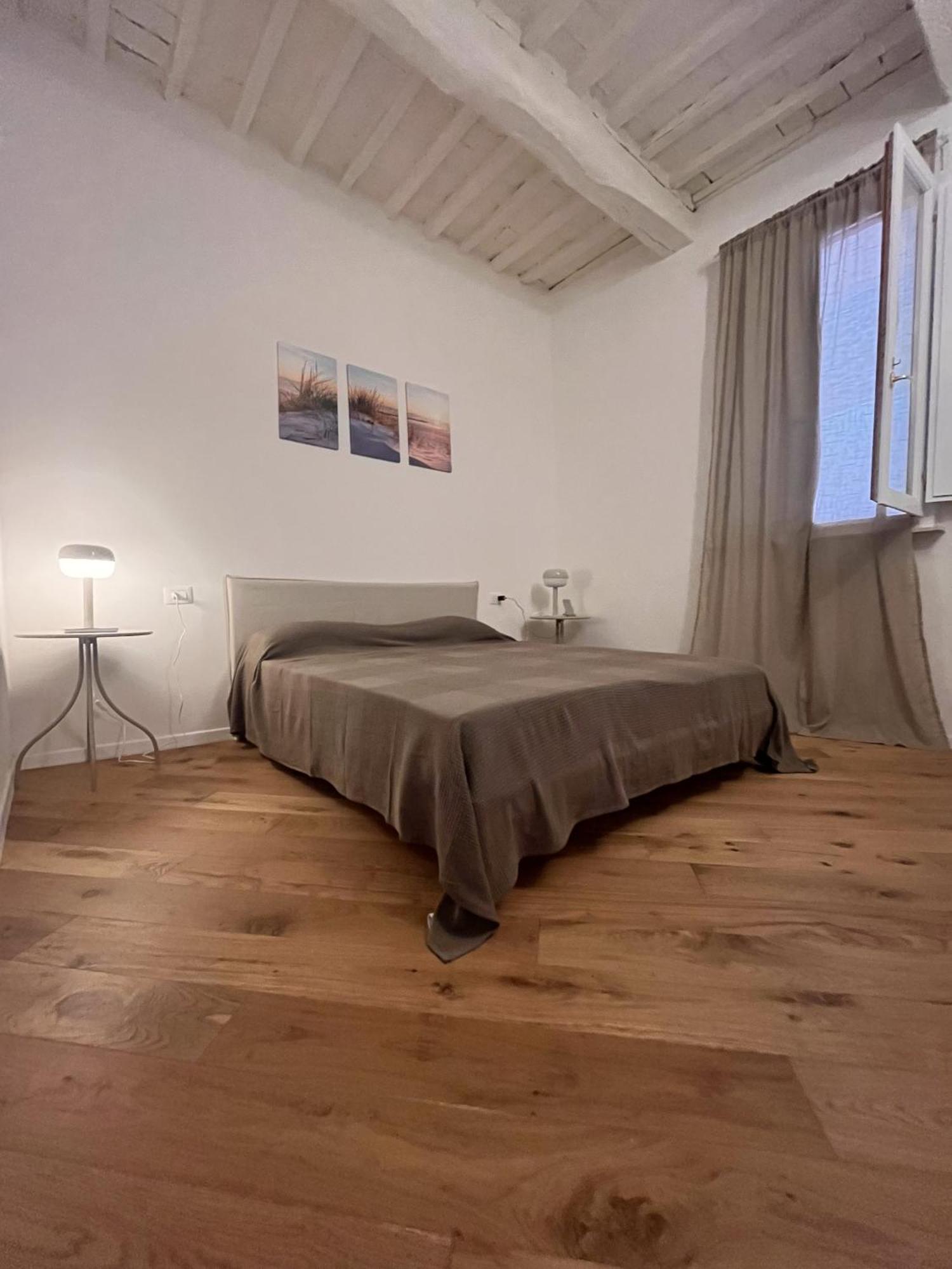 Luxury Apartment Centro Storico Piombino Exterior foto